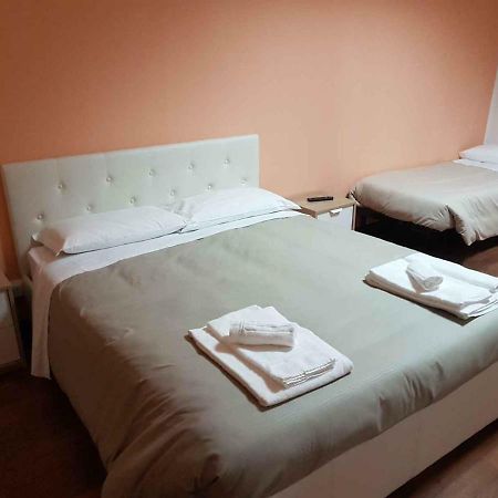 Hotel Piramide Reggio Emilia Exterior photo